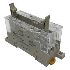 MODEL RELAY BASE P7SA-14F-ND 24 VDC MAKE OMRON